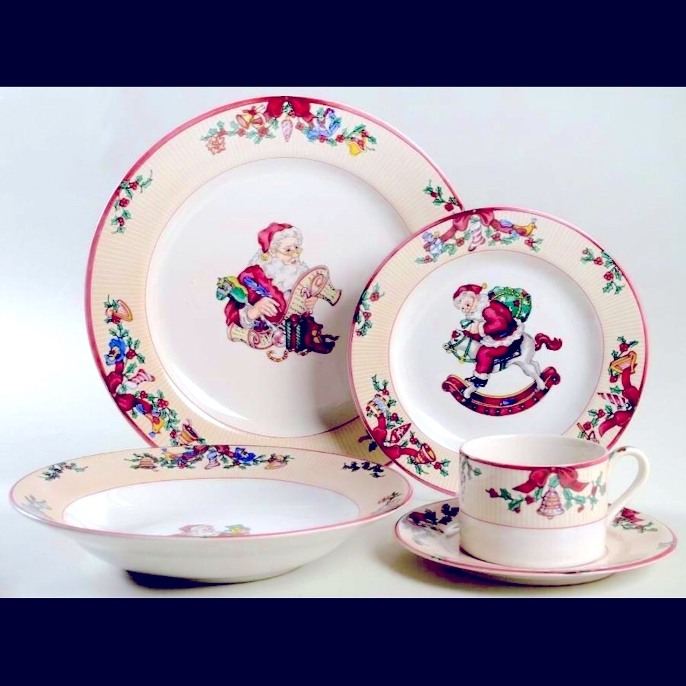 Neiman Marcus, Horchow collection NEW boxed 4- 6 piece Christmas place settings